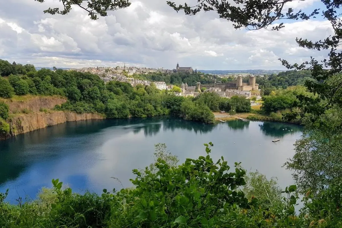 Сasa de vacaciones Gite De La Guinchere Saint-Georges-de-Reintembault