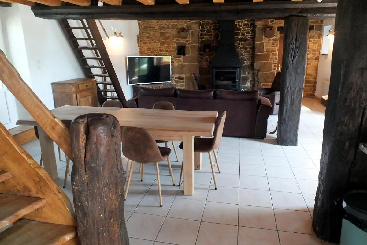 Сasa de vacaciones Gite De La Guinchere Saint-Georges-de-Reintembault Francia